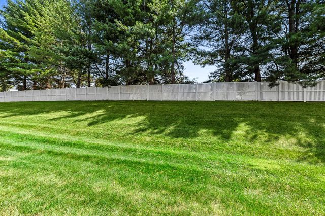 106 BANYAN CIRCLE DR, Lancaster, PA 17603