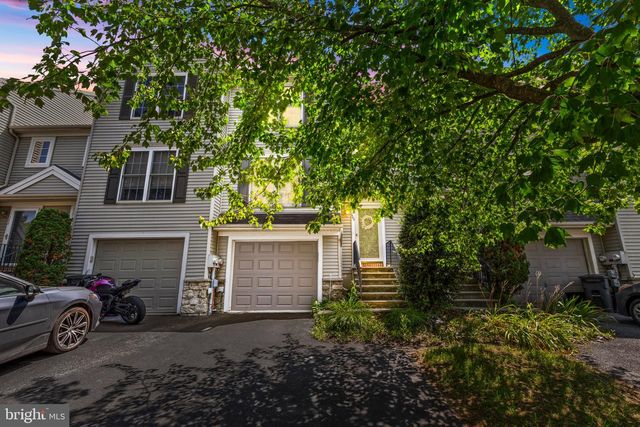 106 BANYAN CIRCLE DR, Lancaster, PA 17603