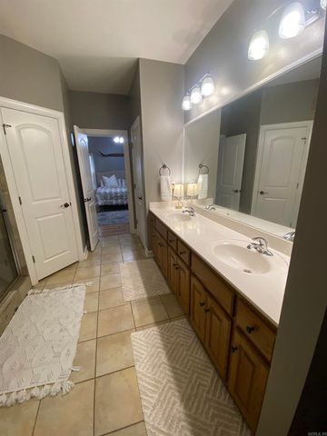 5704 John Hancock Dr., Benton, AR 72019