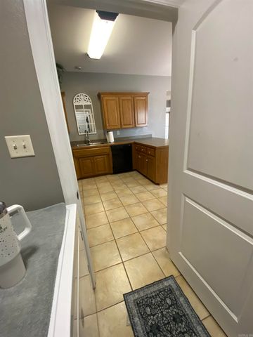 5704 John Hancock Dr., Benton, AR 72019