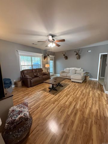 5704 John Hancock Dr., Benton, AR 72019