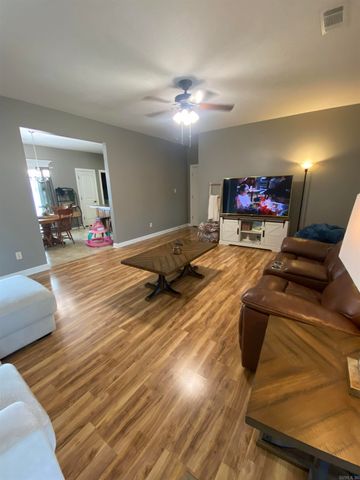 5704 John Hancock Dr., Benton, AR 72019