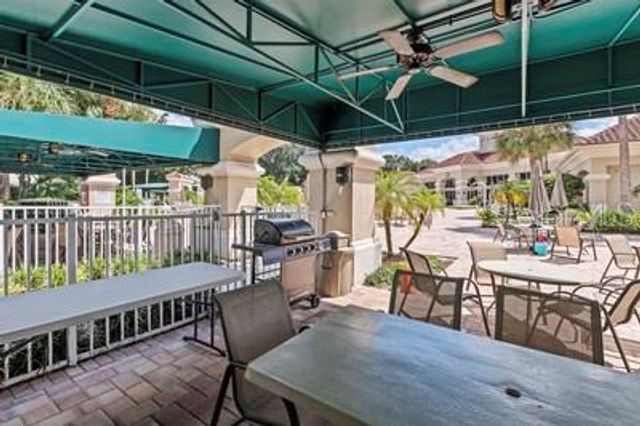 2222 CAXTON AVENUE, Clermont, FL 34711