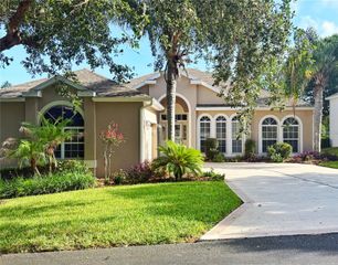 2222 CAXTON AVENUE, Clermont, FL 34711