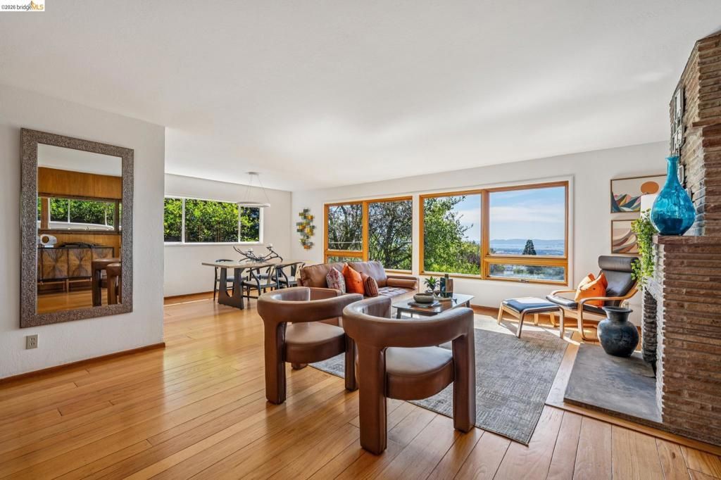 Image 13 of property listing at 1100 Miller Ave, Berkeley, CA 94708