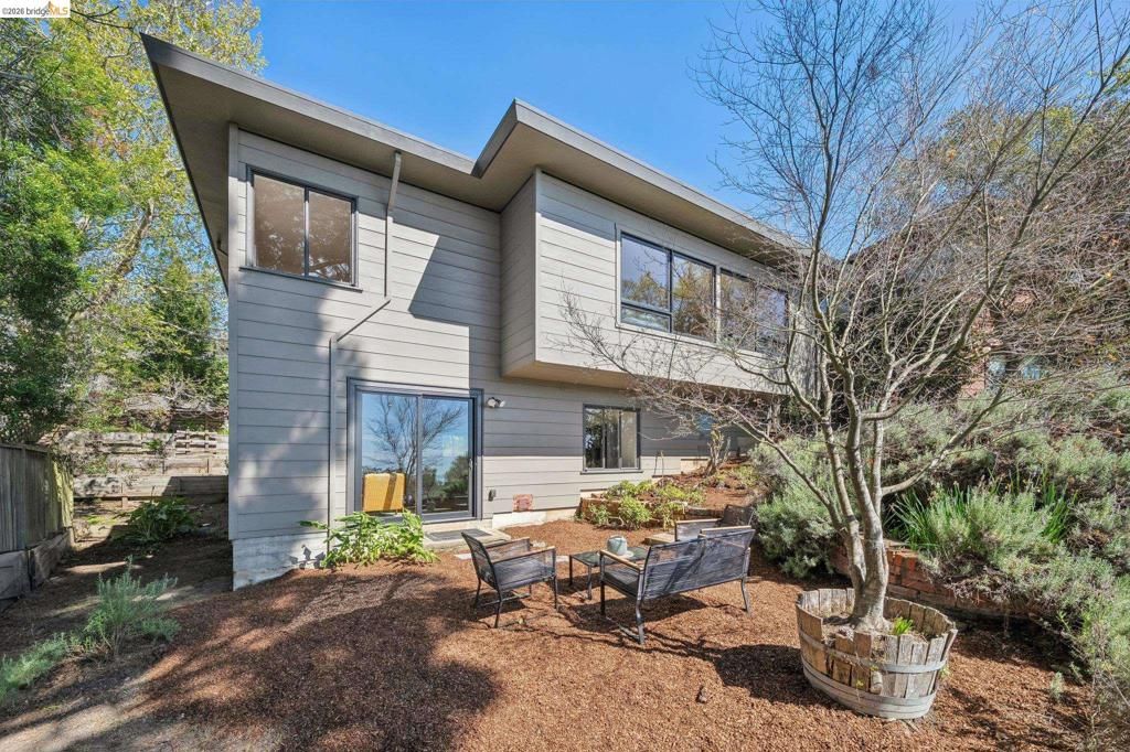 Image 39 of property listing at 1100 Miller Ave, Berkeley, CA 94708