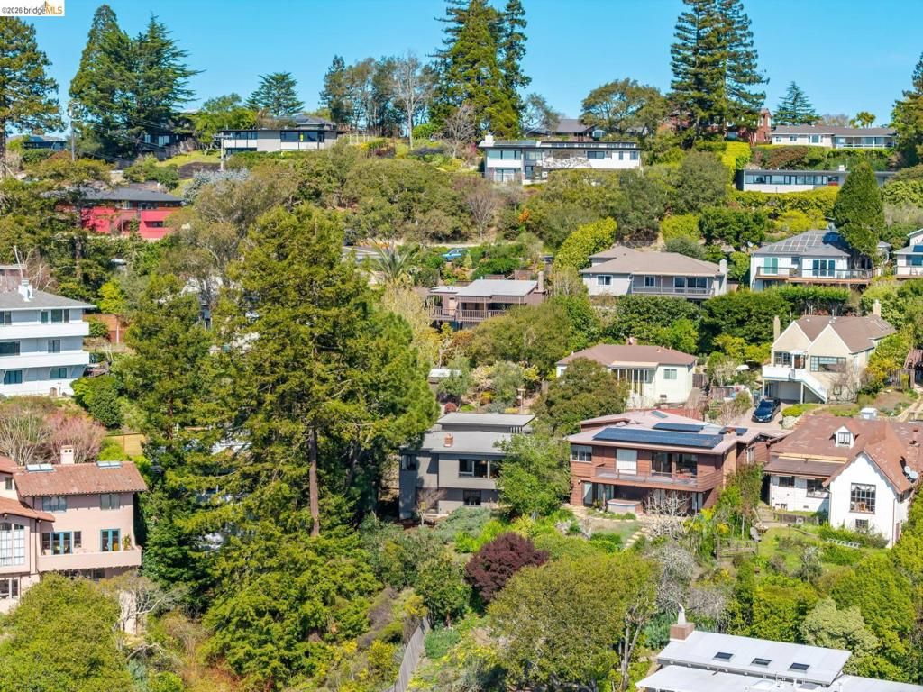 Image 58 of property listing at 1100 Miller Ave, Berkeley, CA 94708