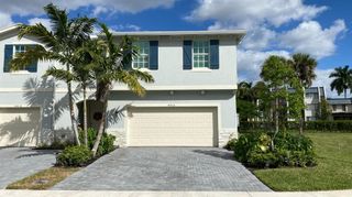 4416 Hammock Grove Drive, Lake Worth, FL 33467