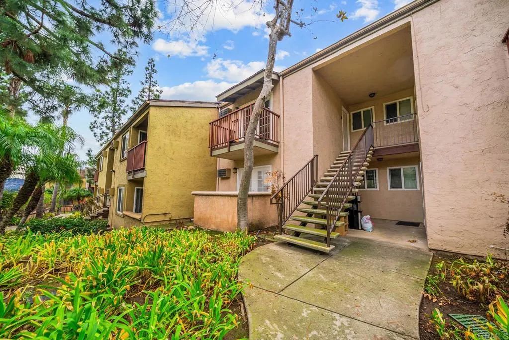1280 W Main Street 15, El Cajon, CA 92020