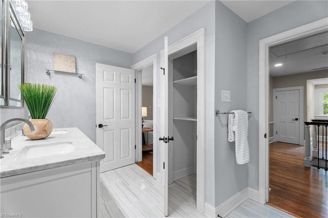 1365 Reynolda Road, Winston-salem, NC 27106