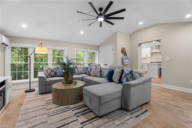 1365 Reynolda Road, Winston-salem, NC 27106