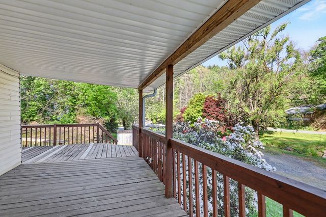 20 Bates Creek Road, Murphy, NC 28906