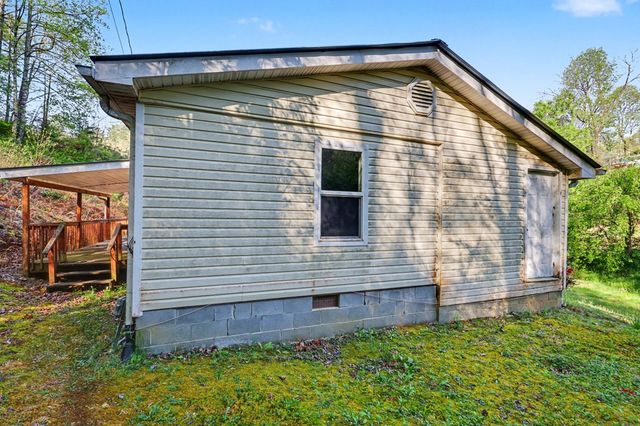 20 Bates Creek Road, Murphy, NC 28906