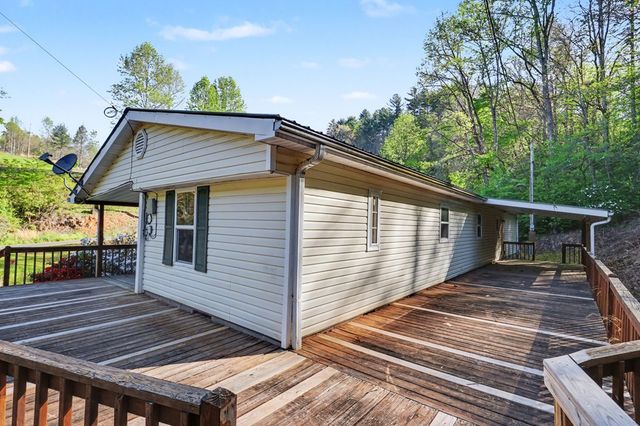 20 Bates Creek Road, Murphy, NC 28906