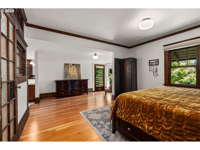 928 Se 18TH Ave, Portland, OR 97214