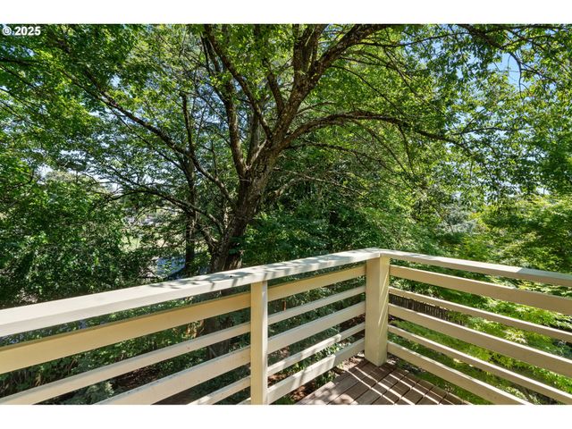 928 Se 18TH Ave, Portland, OR 97214