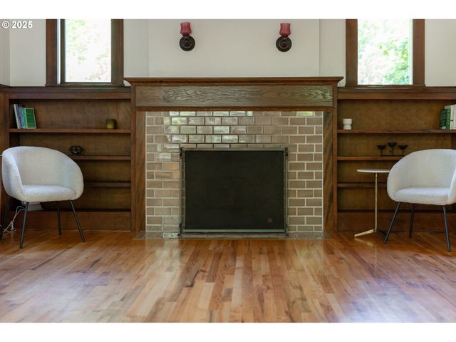 928 Se 18TH Ave, Portland, OR 97214