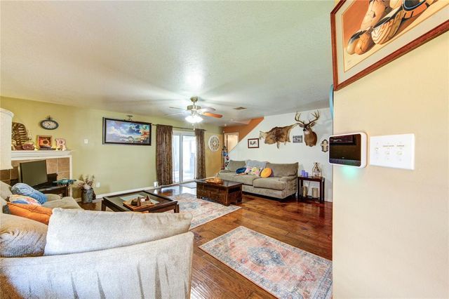 11734 Filaree Trail, Houston, TX 77044
