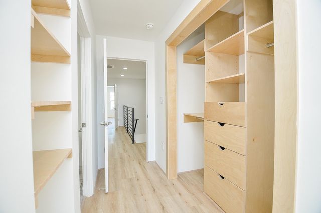 15000 S Richmond Avenue 4, Houston, TX 77082