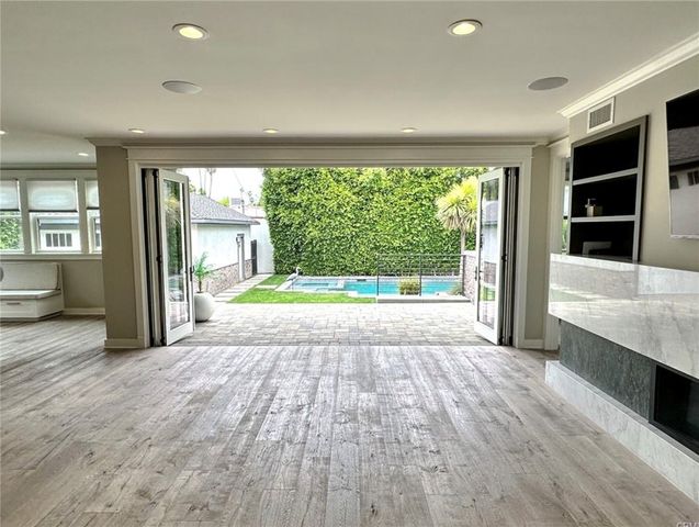 1616 N Ogden, Los Angeles, CA 90046