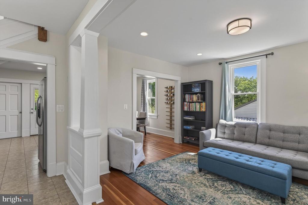 Image 11 of property listing at 116 CENTRAL AVE, Brunswick, MD 21716