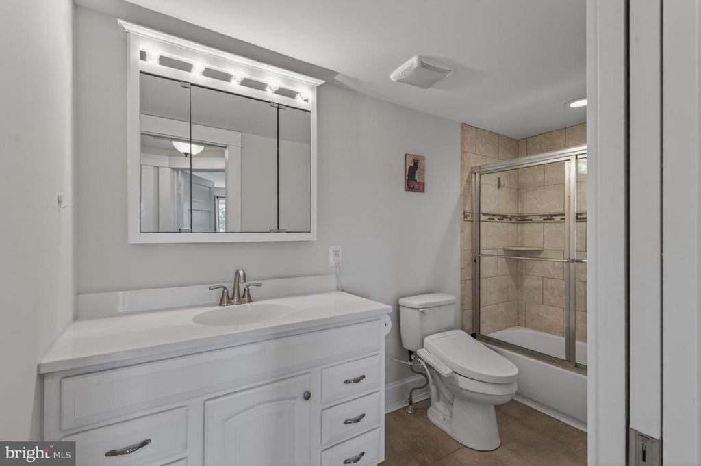 Image 26 of property listing at 116 CENTRAL AVE, Brunswick, MD 21716