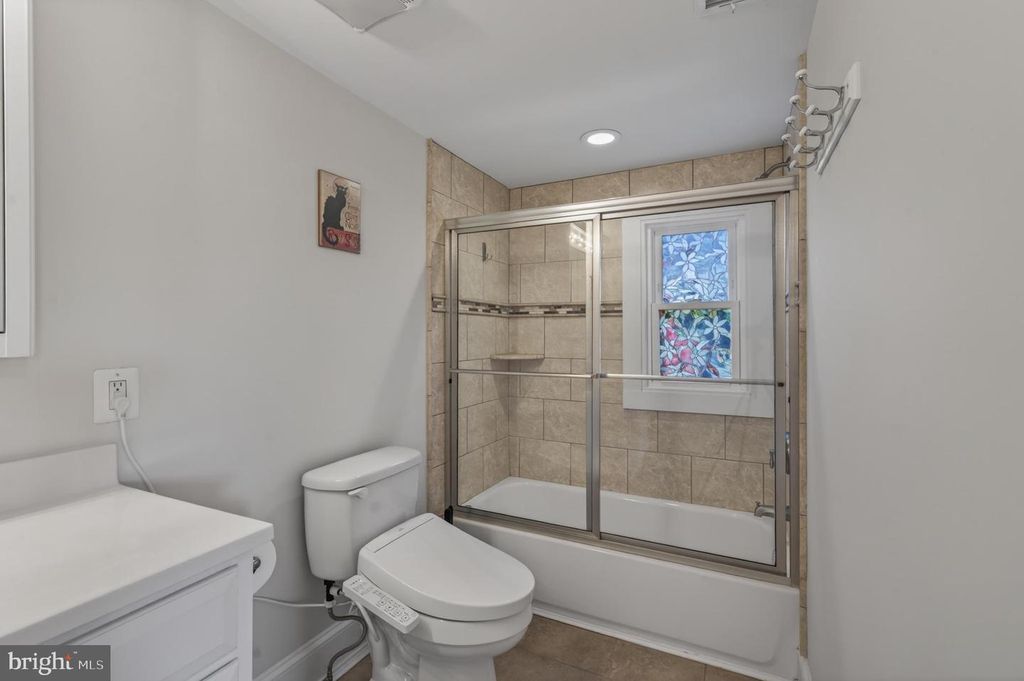 Image 27 of property listing at 116 CENTRAL AVE, Brunswick, MD 21716