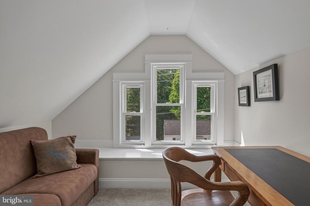 Image 35 of property listing at 116 CENTRAL AVE, Brunswick, MD 21716