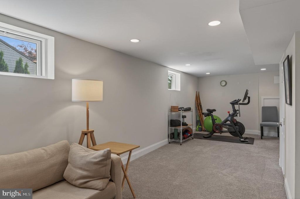 Image 41 of property listing at 116 CENTRAL AVE, Brunswick, MD 21716