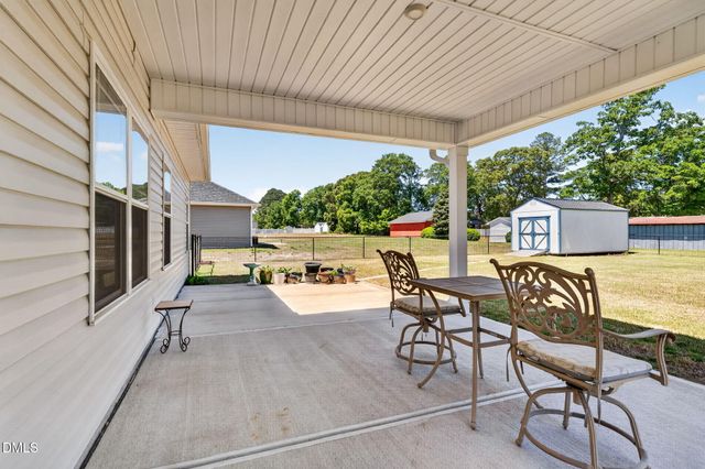 802 Madison Ann Drive, La Grange, NC 28551
