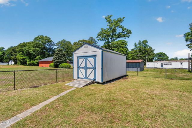 802 Madison Ann Drive, La Grange, NC 28551