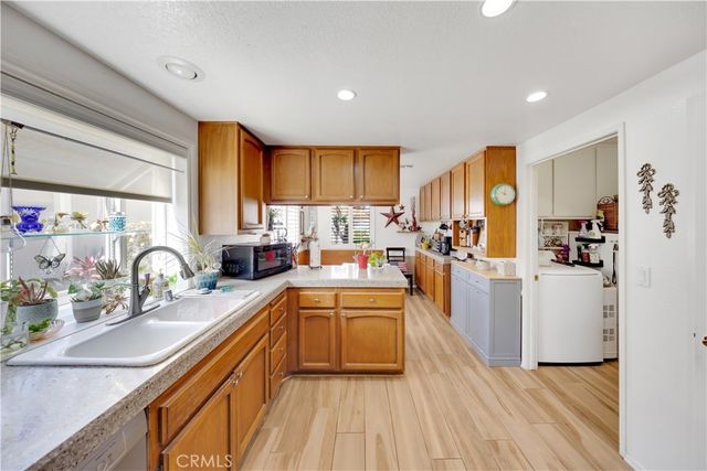 40370 Via Francisco, Murrieta, CA 92562