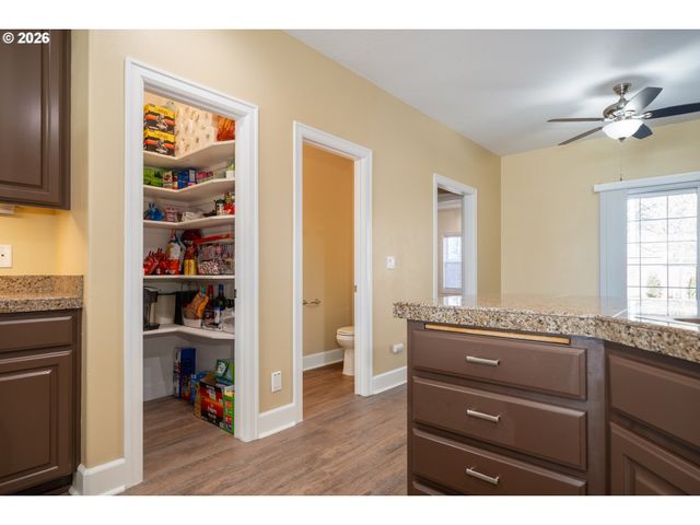 2075 OPAQUE Ave Nw, Salem, OR 97304