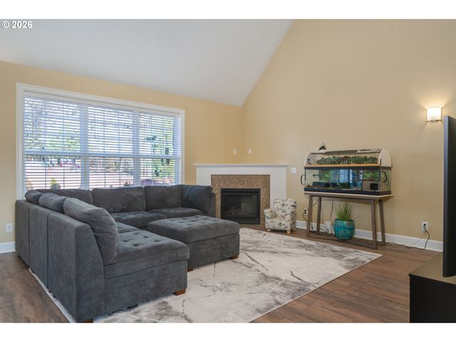 2075 OPAQUE Ave Nw, Salem, OR 97304