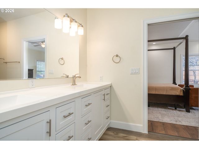 2075 OPAQUE Ave Nw, Salem, OR 97304