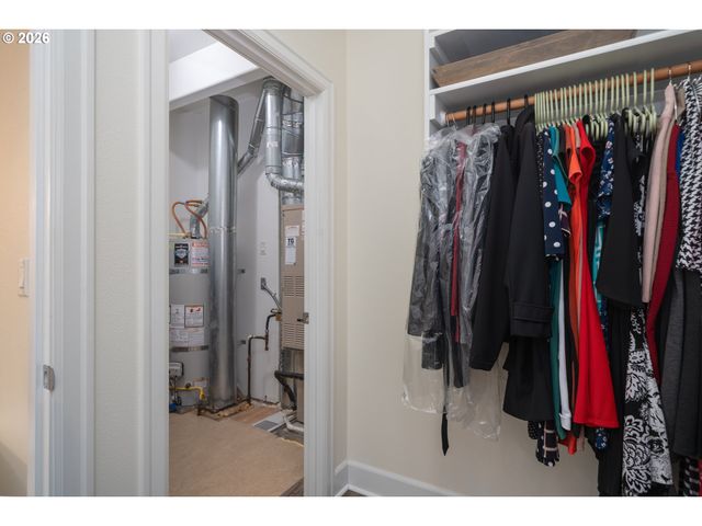 2075 OPAQUE Ave Nw, Salem, OR 97304