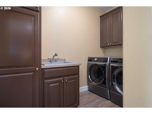 2075 OPAQUE Ave Nw, Salem, OR 97304