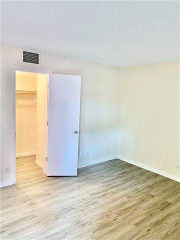 680 Tennis Club Drive Unit 102, Fort Lauderdale, FL 33311