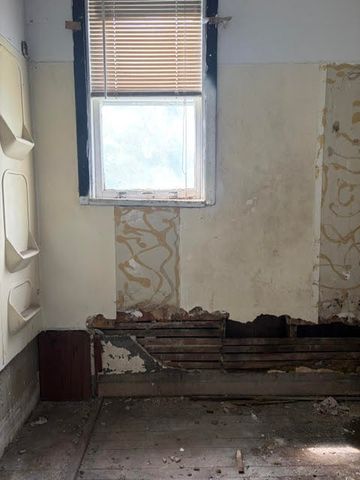 304 Polk Street, Gary, IN 46402