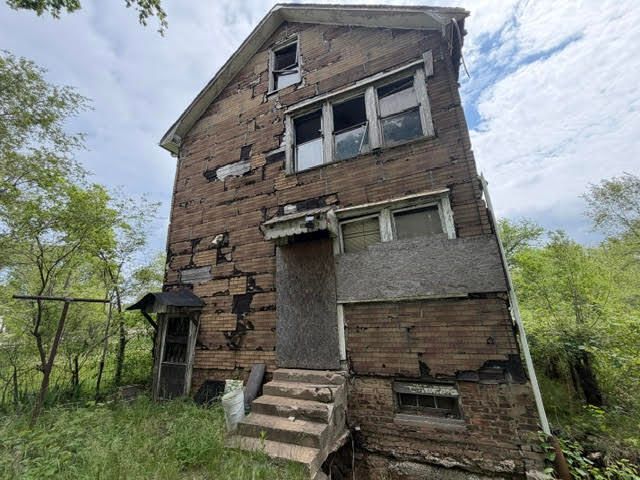 304 Polk Street, Gary, IN 46402