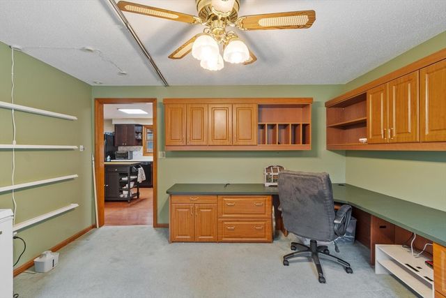 436 Foster Rd, Tewksbury, MA 01876