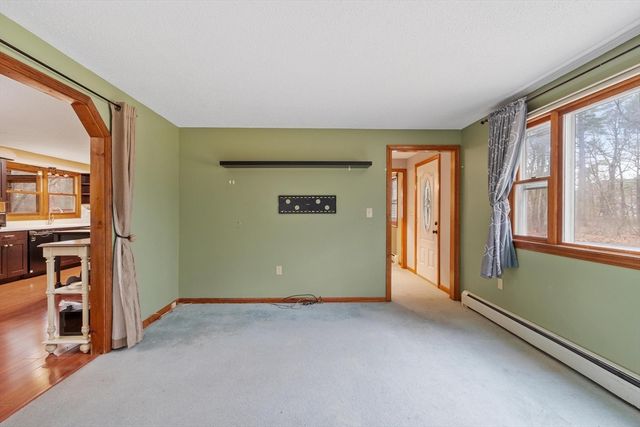 436 Foster Rd, Tewksbury, MA 01876