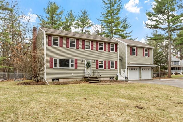 436 Foster Rd, Tewksbury, MA 01876