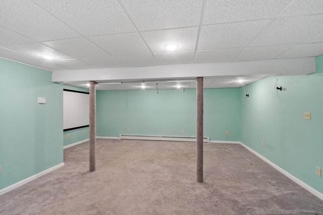 436 Foster Rd, Tewksbury, MA 01876