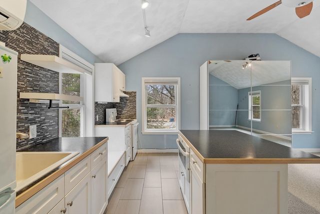 436 Foster Rd, Tewksbury, MA 01876