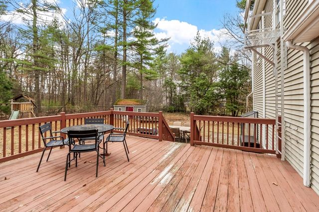 436 Foster Rd, Tewksbury, MA 01876