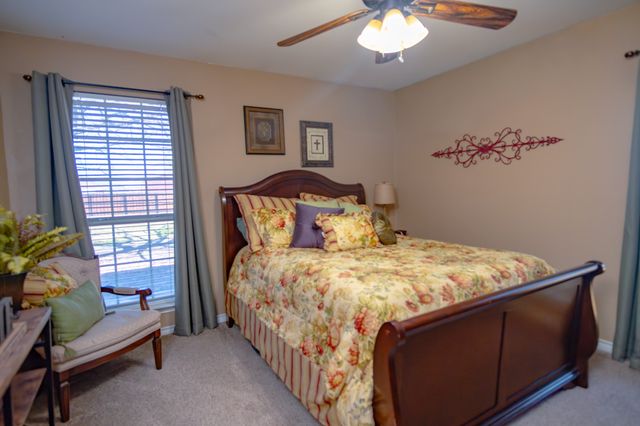 733 Ridgeview Drive, Sherman, TX 75090