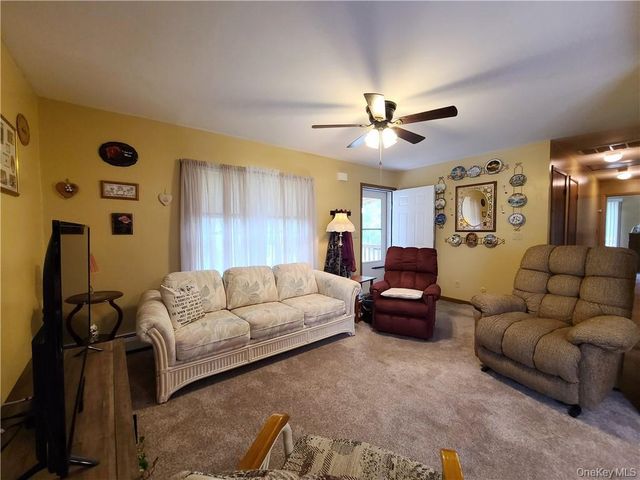 70 Okeechobee Road, Glen Spey, NY 12737