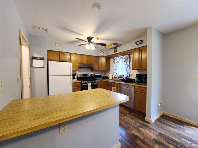 70 Okeechobee Road, Glen Spey, NY 12737