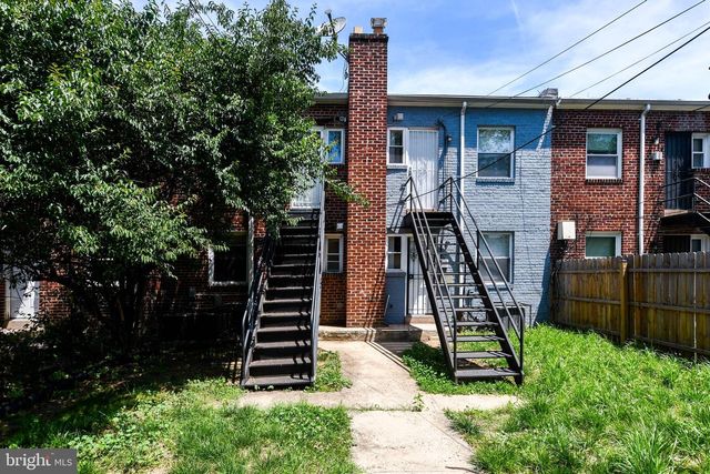 1729 GALES PL NE, Washington, DC 20002
